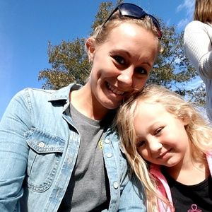 Meet your Posher, Faith